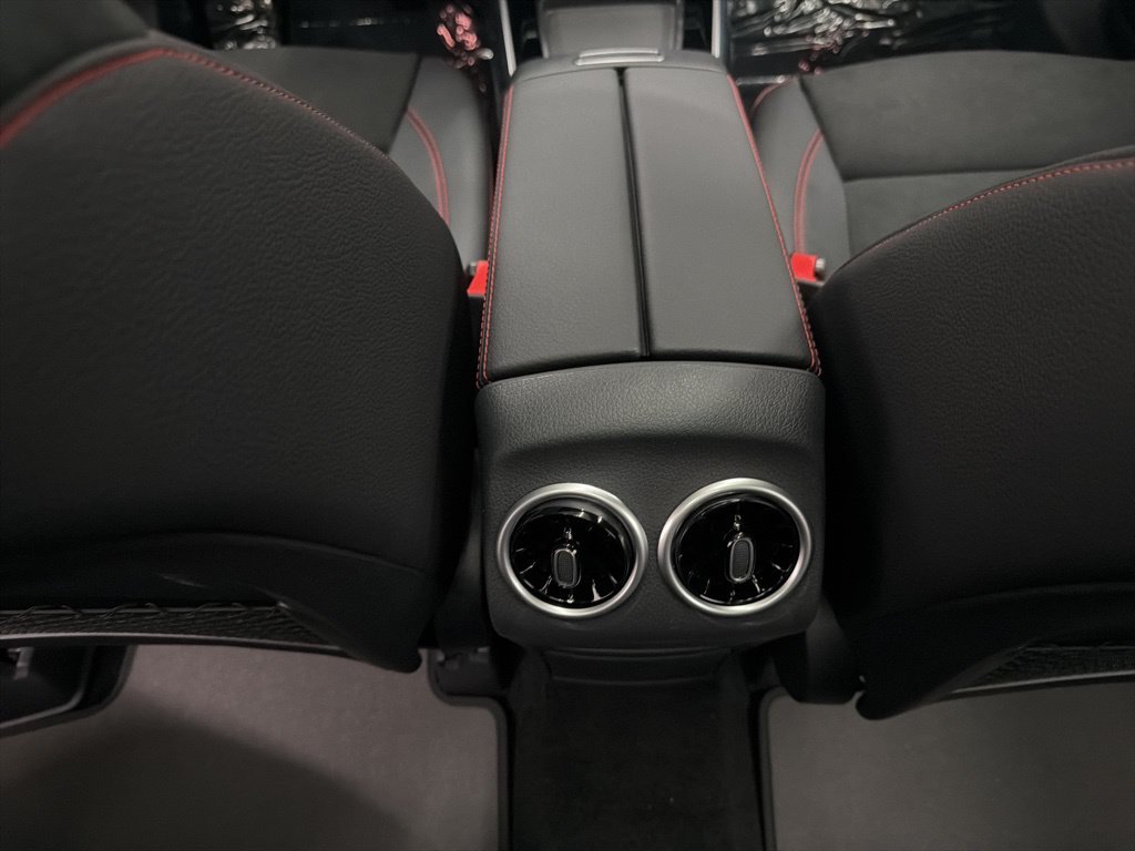 Used 2026 Black Mercedes-Benz GLB 35 AMG® image 22