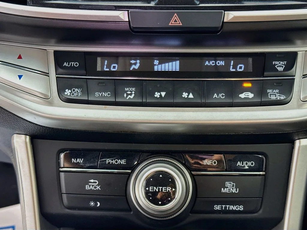Used 2015 Crystal Black Pearl Honda EX-L image 17