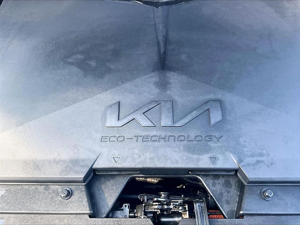 Used 2023 Gray Kia Wind image 34