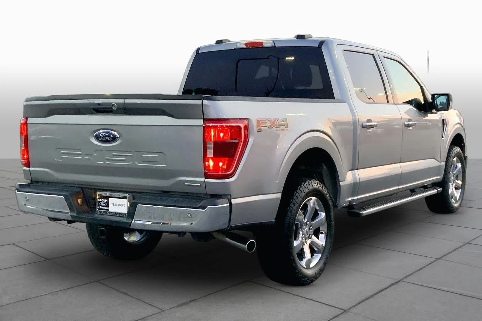 Used 2022 Iconic Silver Metallic Ford XLT image 12