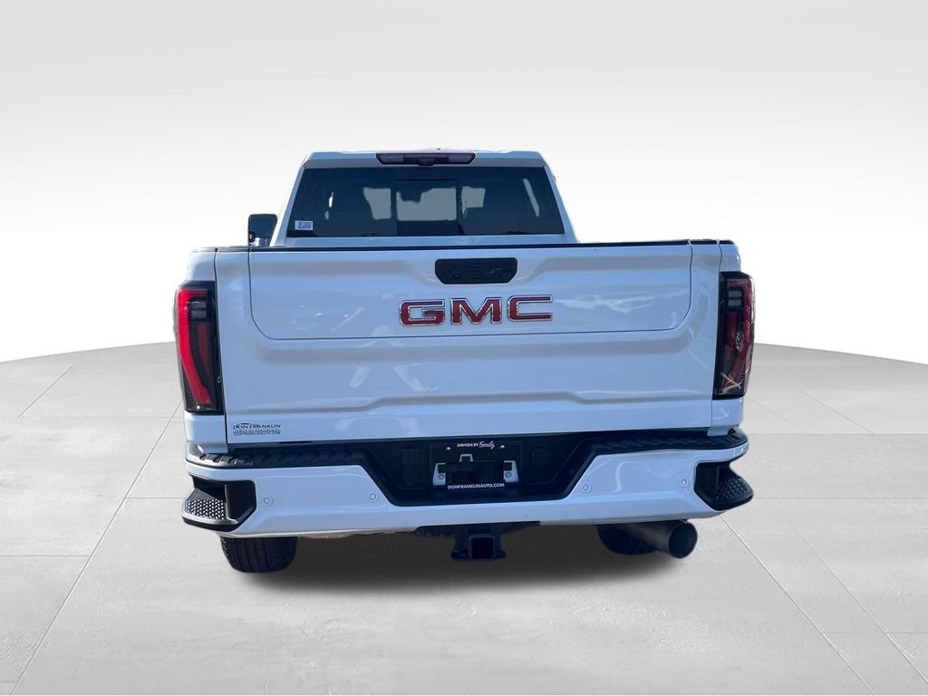 Used 2025 White GMC AT4 image 4