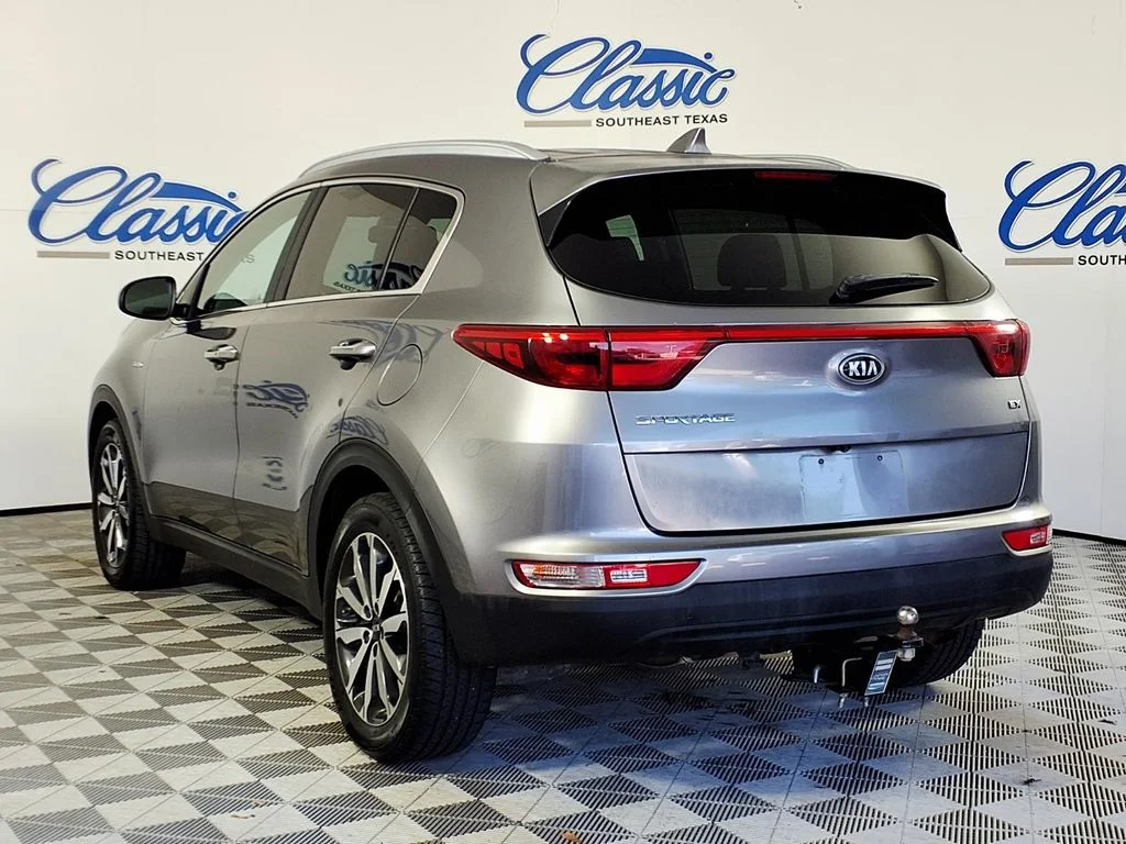 Used 2017 Kia Sportage EX with VIN KNDPNCAC3H7143148 for sale in Beaumont, TX