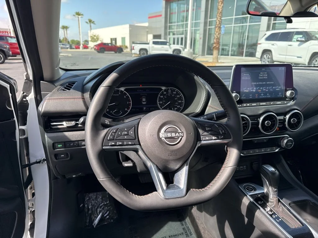 2025 Nissan Sentra SR - Photo 14
