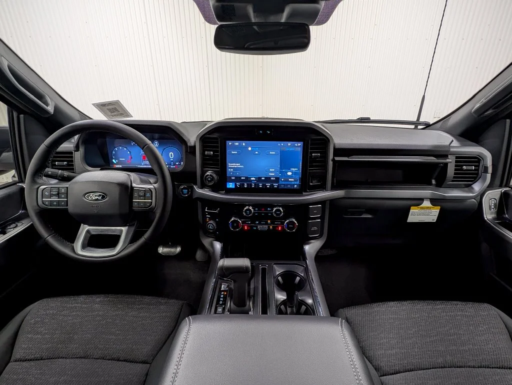 New 2026 Agate Black Metallic Ford XLT image 3