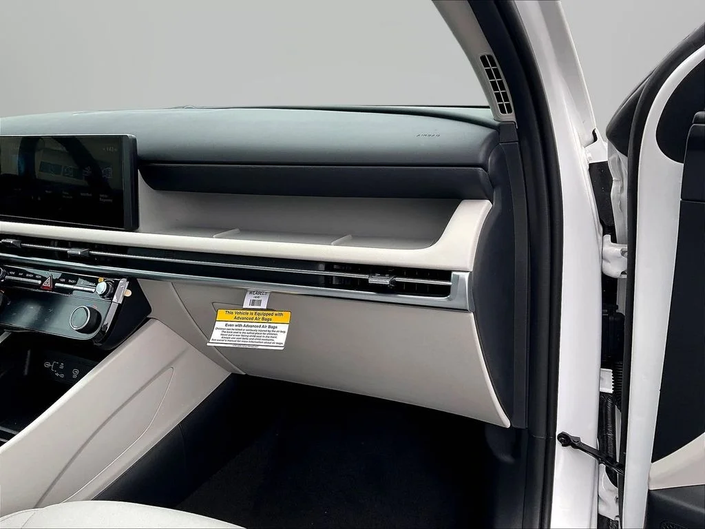 New 2026 White Hyundai SEL image 29