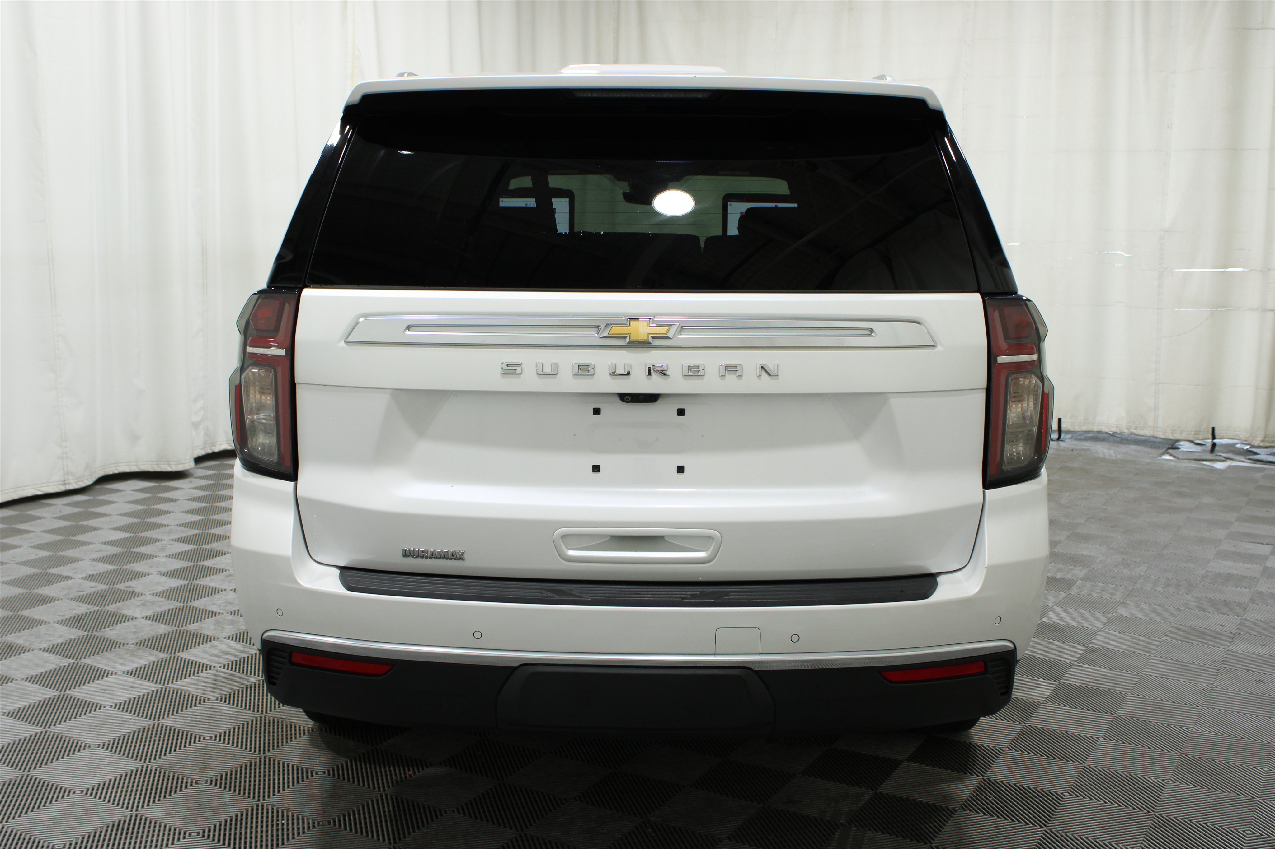 Used 2024 Iridescent Pearl Tricoat Chevrolet High Country image 42