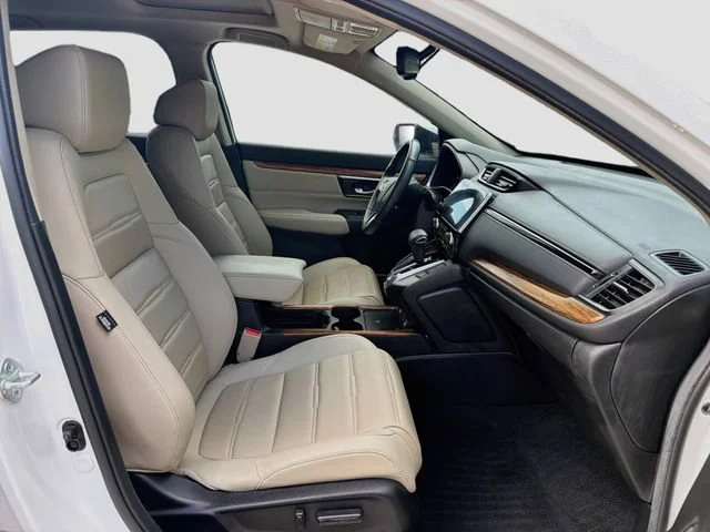 Used 2021 Platinum White Pearl Honda Touring image 15