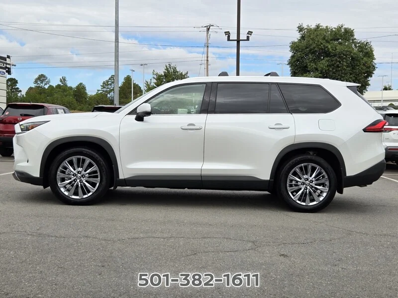 Used 2024 Pearl TOYOTA PLATINUM AWD image 8