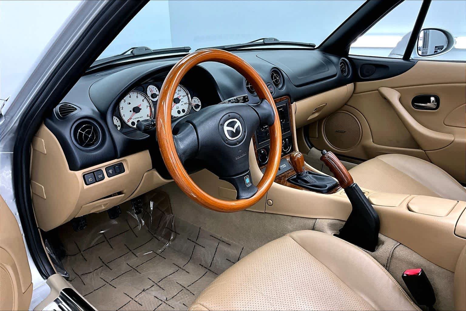 Used 2002 Mazda Miata SE with VIN JM1NB353X20224478 for sale in Des Moines, IA