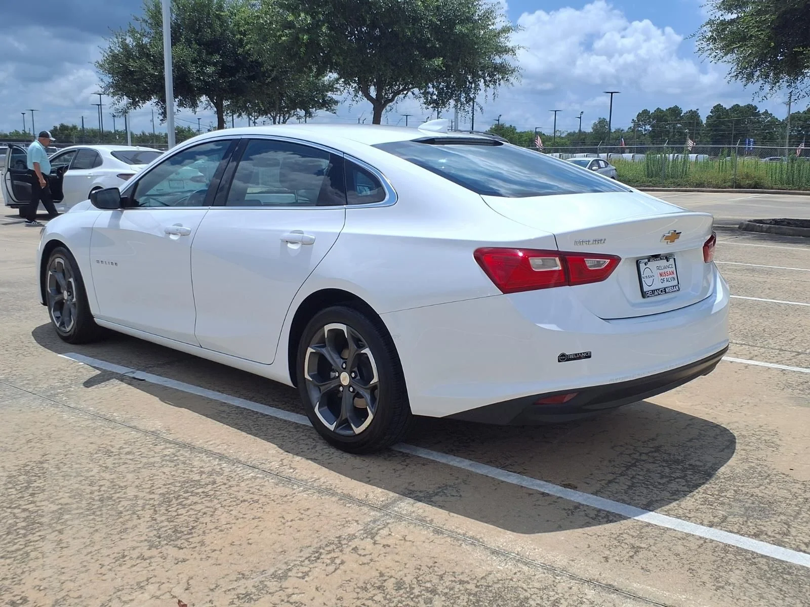 Used 2023 Chevrolet Malibu 1LT with VIN 1G1ZD5ST7PF225435 for sale in Friendswood, TX