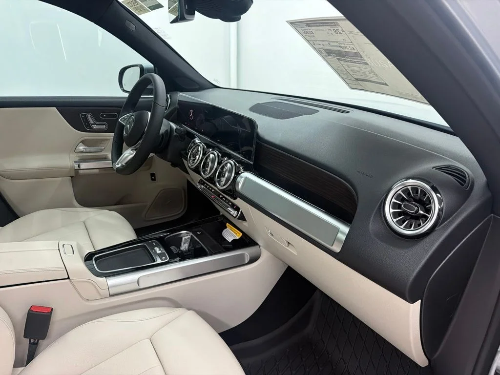 New 2026 Silver Mercedes-Benz GLB 250 image 24