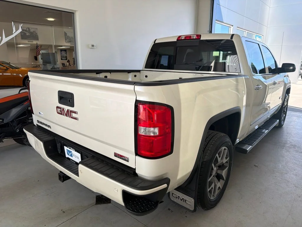 Used 2015 White Diamond Tricoat GMC SLT image 6