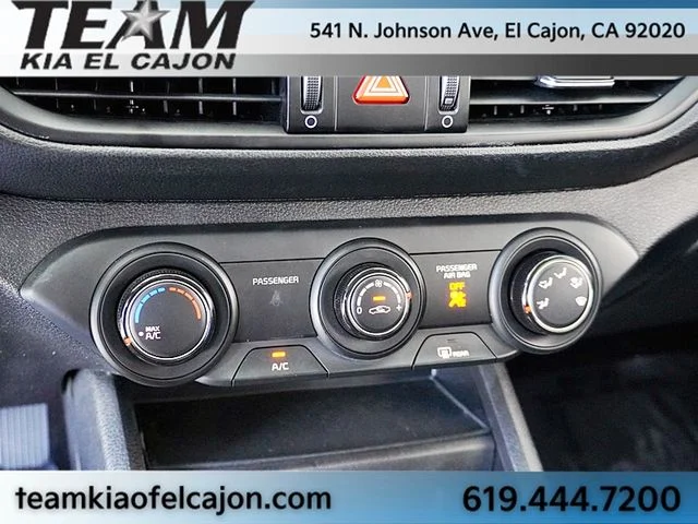 Used 2024 White Kia LXS image 26