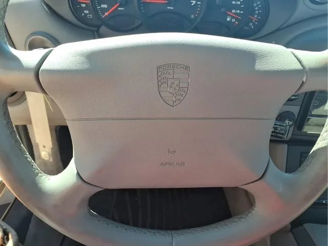 Used 1999  Porsche Y image 14