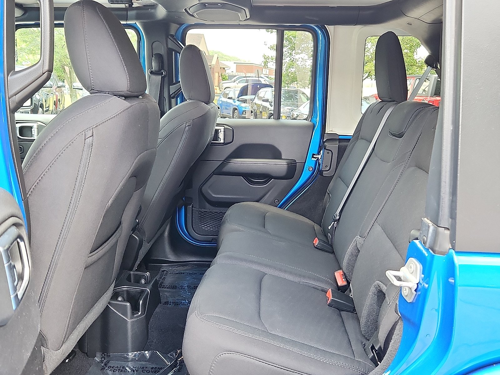 Used 2022 Hydro Blue Pearlcoat - PBJ Jeep Sahara 4x4 image 10