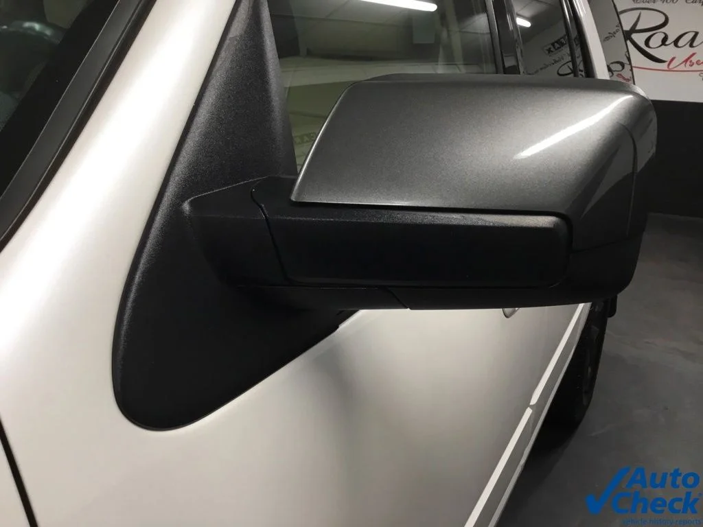 Used 2017 White Ford Limited image 17