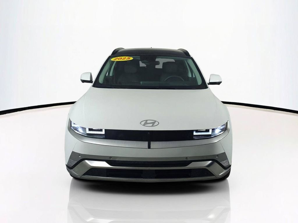 Used 2026 White Hyundai Limited image 3