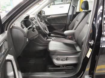 Used 2022 Deep Black Pearl Volkswagen SE image 5