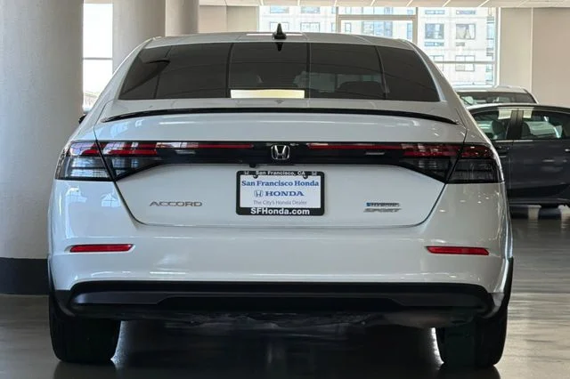 Certified Used 2024 Platinum White Pearl Honda Sport image 9
