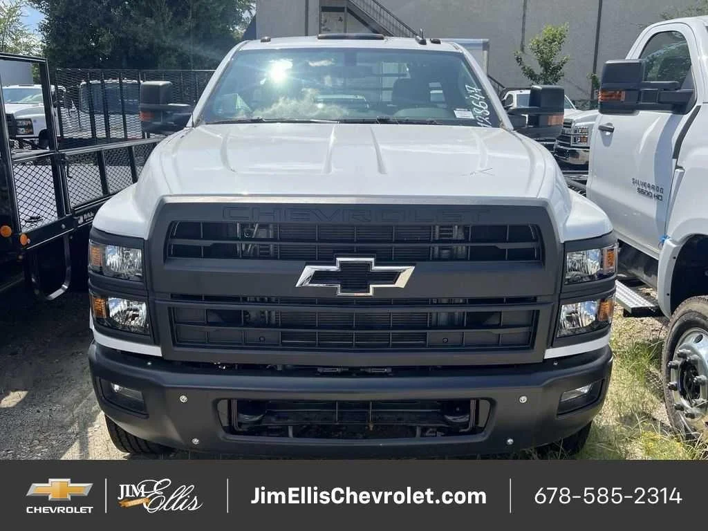 New 2024 Summit White Chevrolet Work Truck image 3