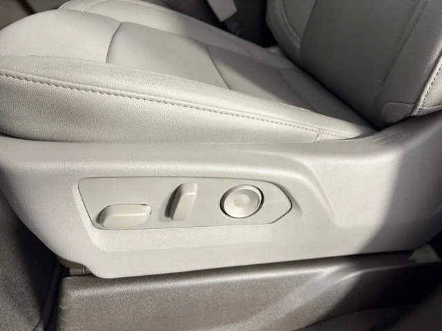 2026 GMC Sierra 1500 SLT - Photo 20
