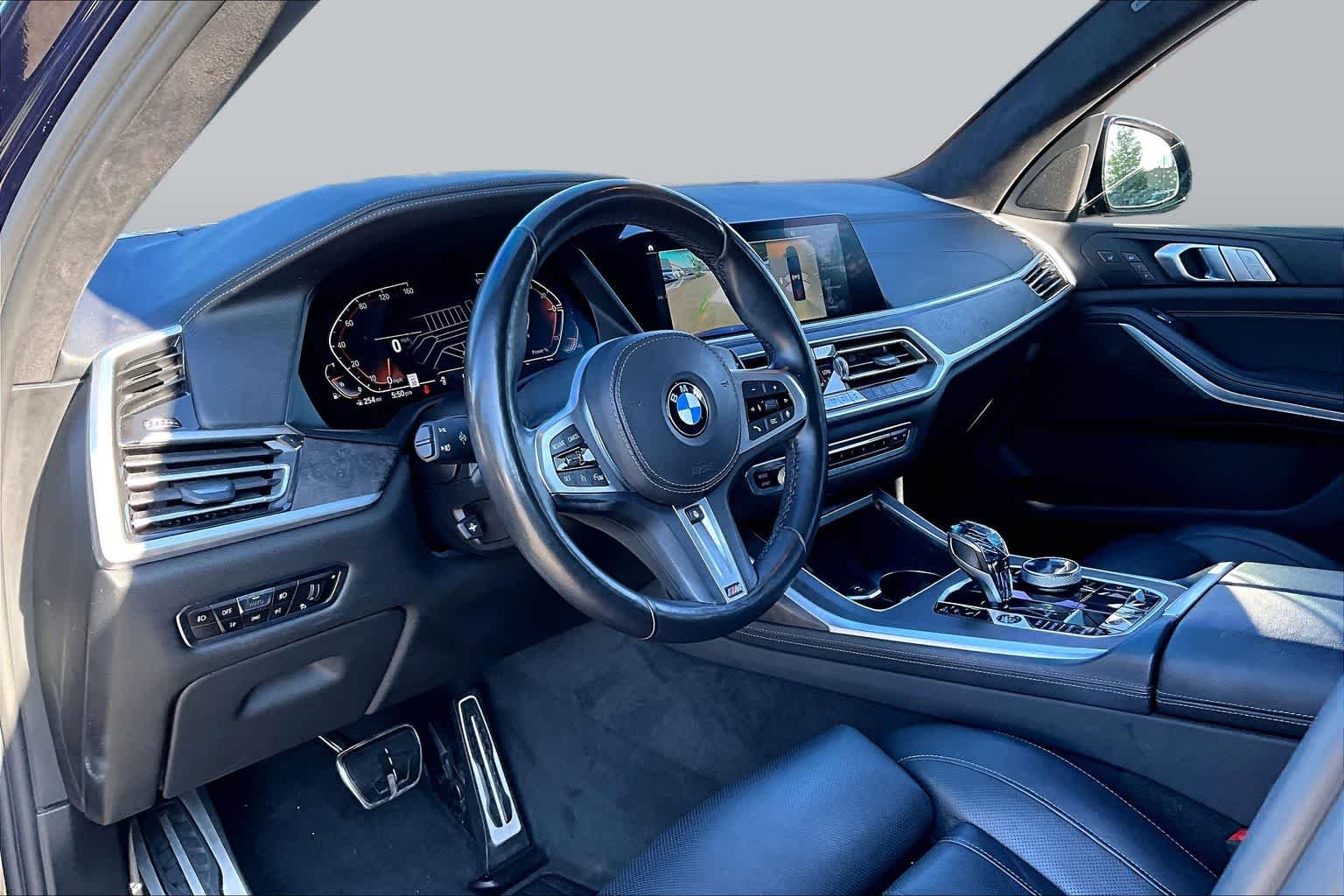 Used 2022 Tanzanite Blue II Metallic BMW xDrive40i image 17