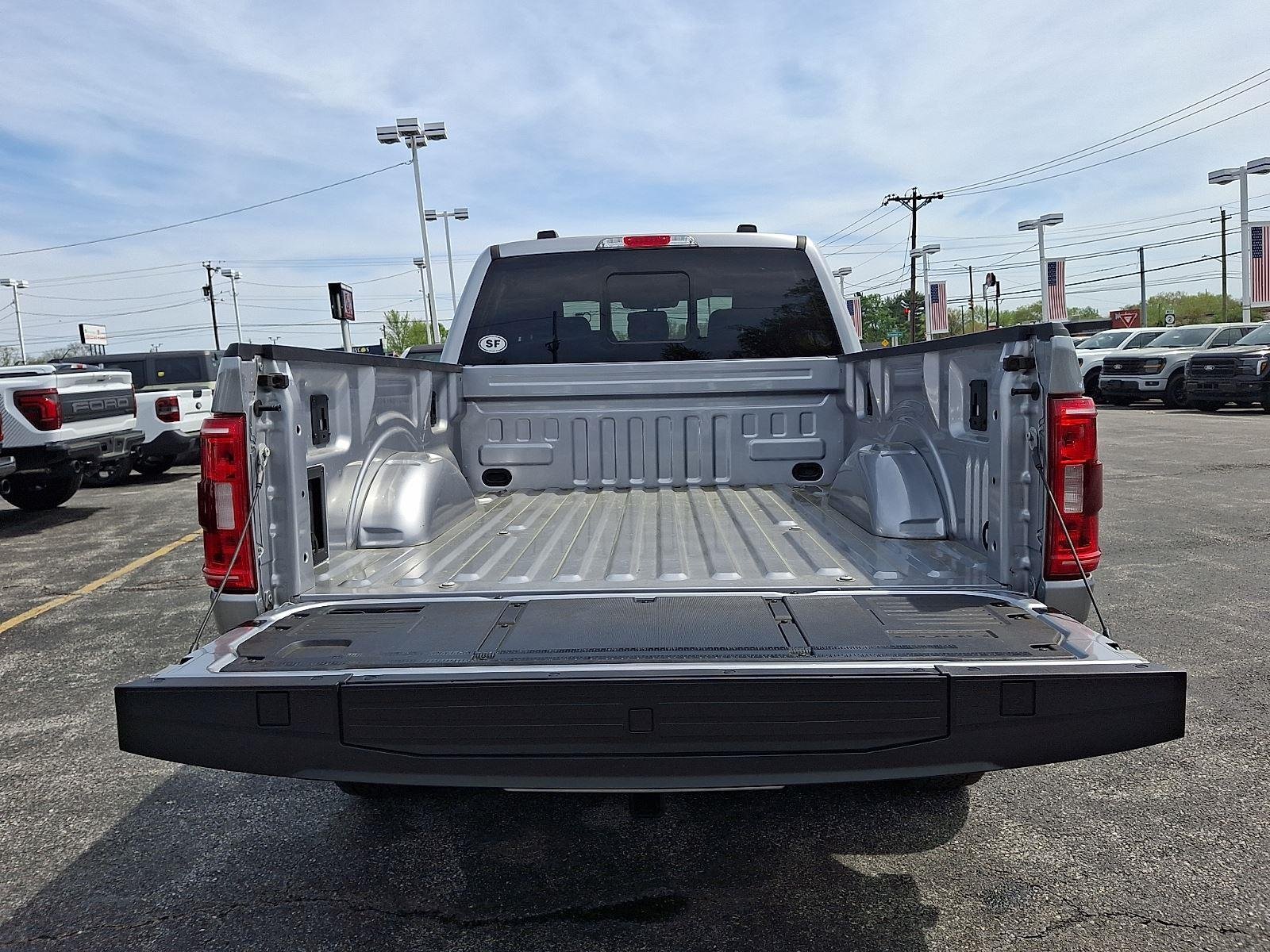 Certified Used 2023 Iconic Silver Ford XLT image 29