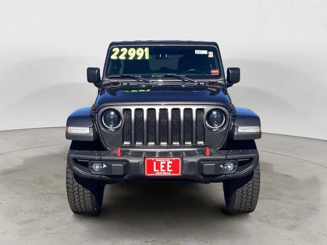 Used 2018 Crystal Metallic Jeep Unlimited Sahara image 8