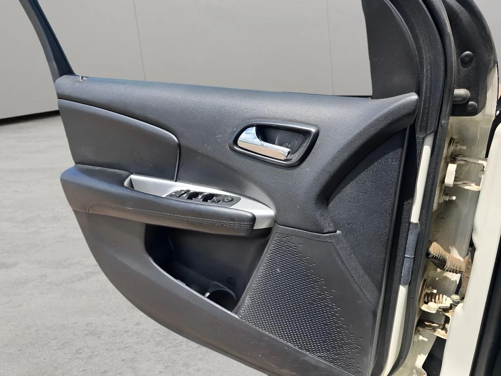 Used 2019 Vice White Dodge SE image 19