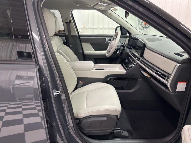 New 2026 Gray Hyundai SEL image 34