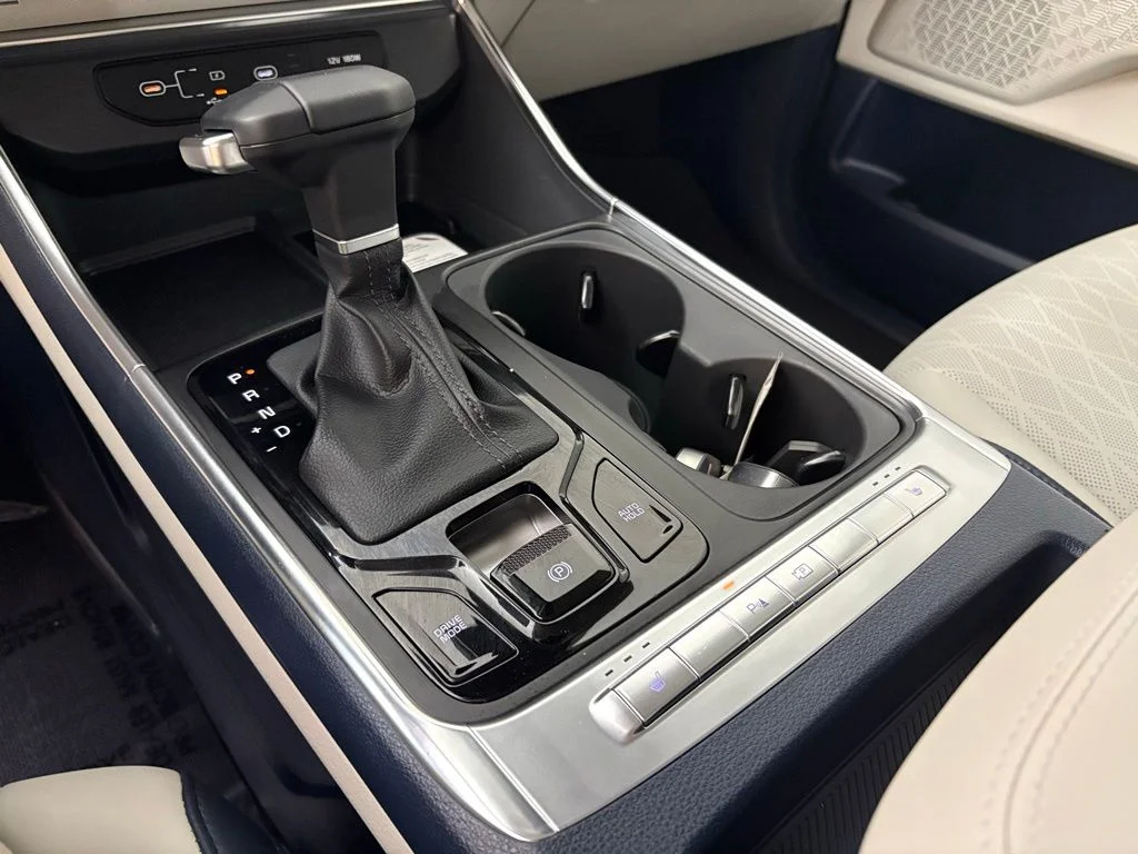 New 2026 White Kia EX image 33
