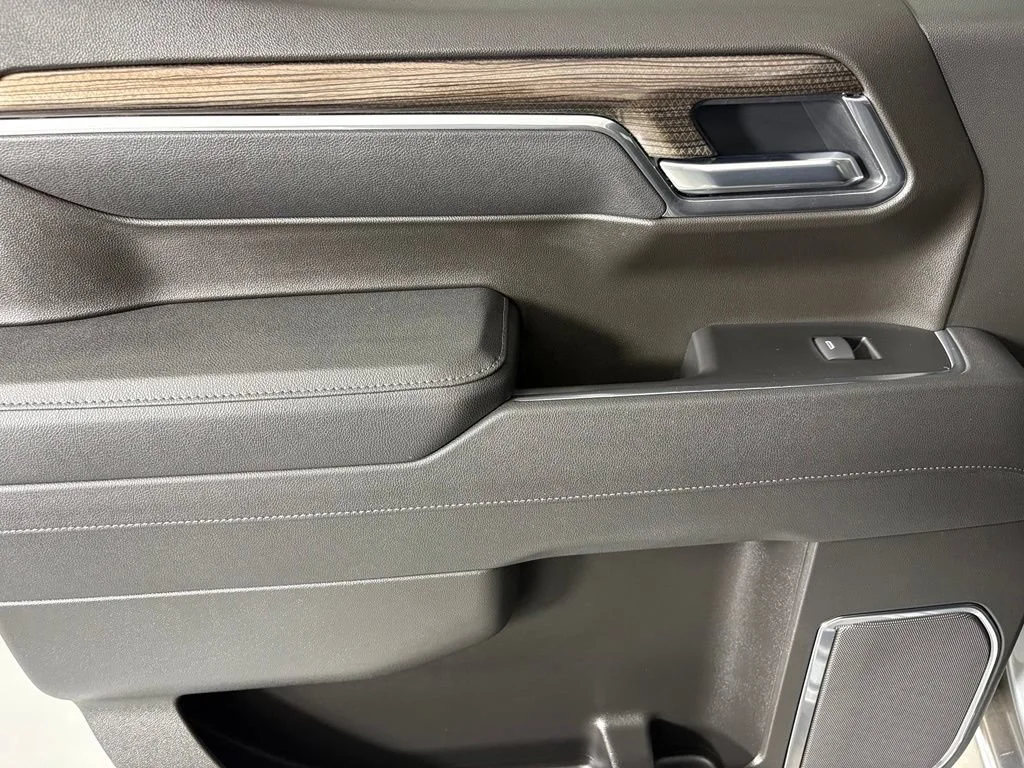 New 2026 Sterling Gray Metallic Chevrolet LT image 35