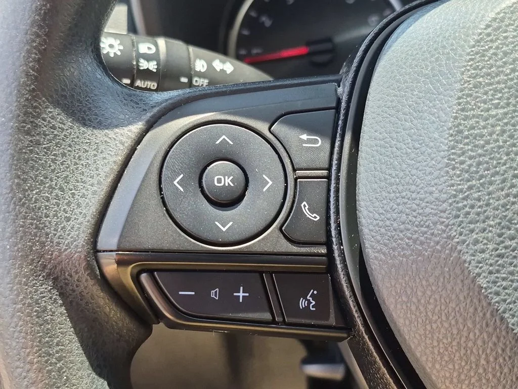 Used 2021 Black Toyota XLE image 17