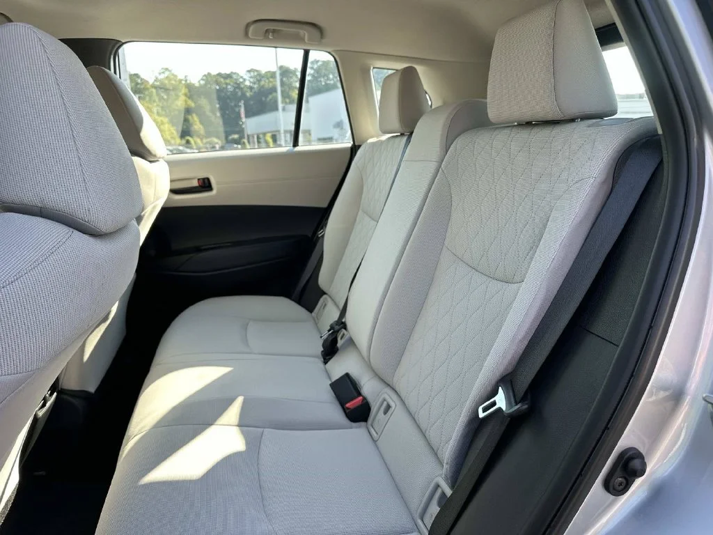 Certified Used 2022 Silver Toyota L image 14