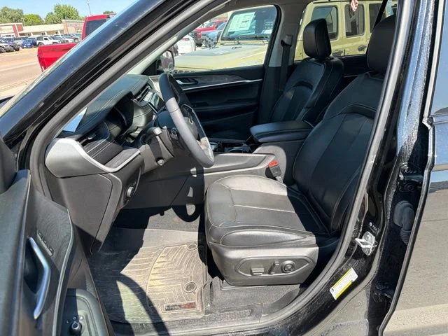Used 2023 Black Jeep Limited image 5