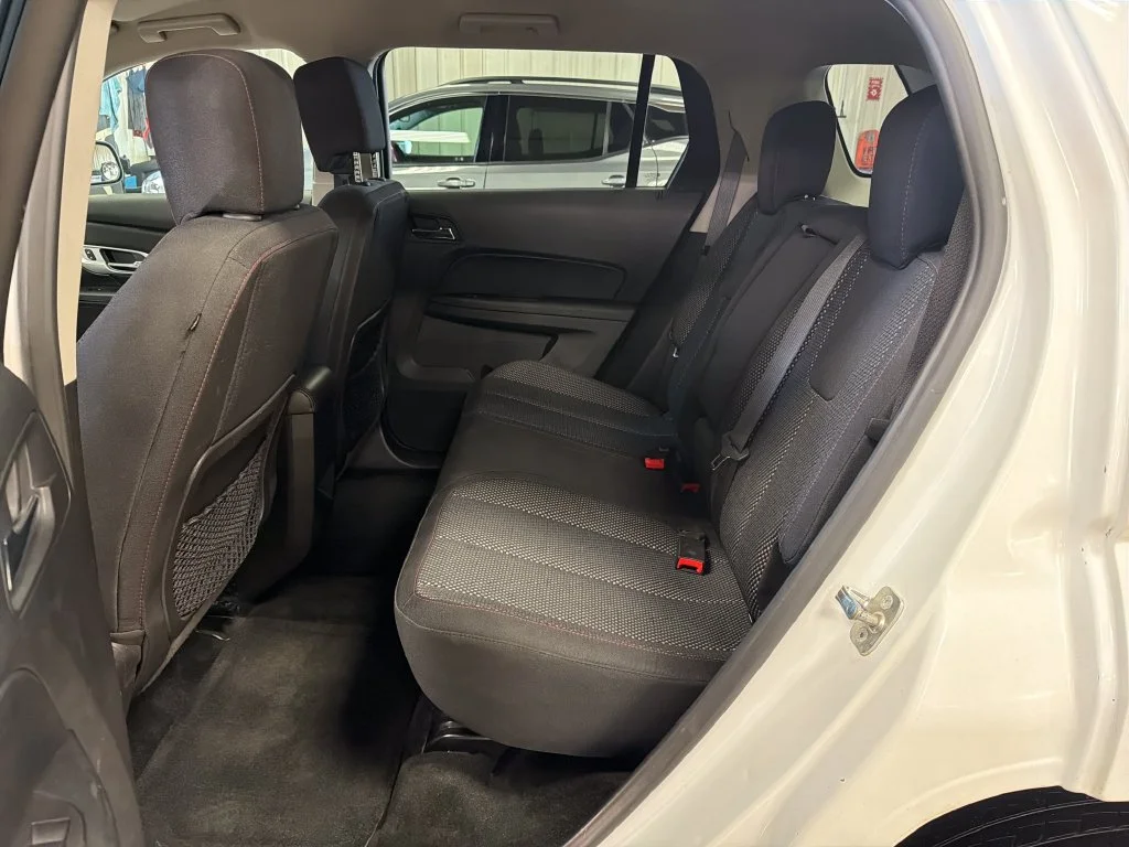 Used 2017 White GMC SLE-1 image 26