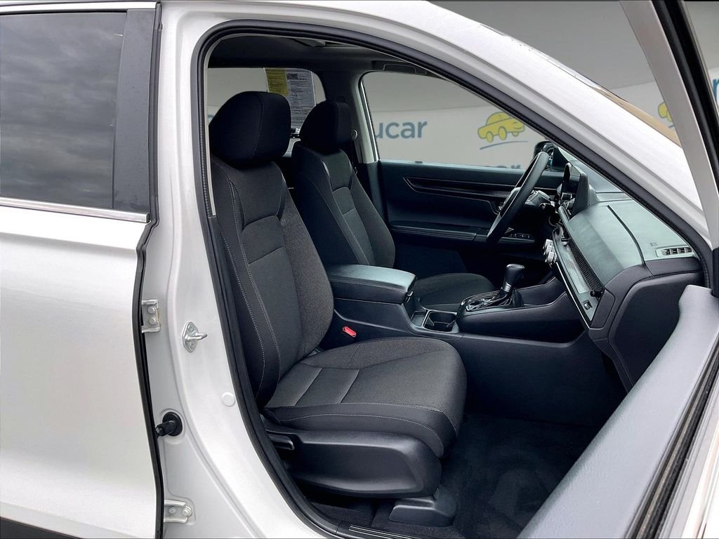 Used 2025 White Honda EX image 11