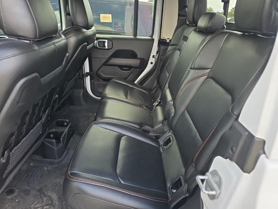 Used 2022 Bright White Clearcoat Jeep Mojave image 5