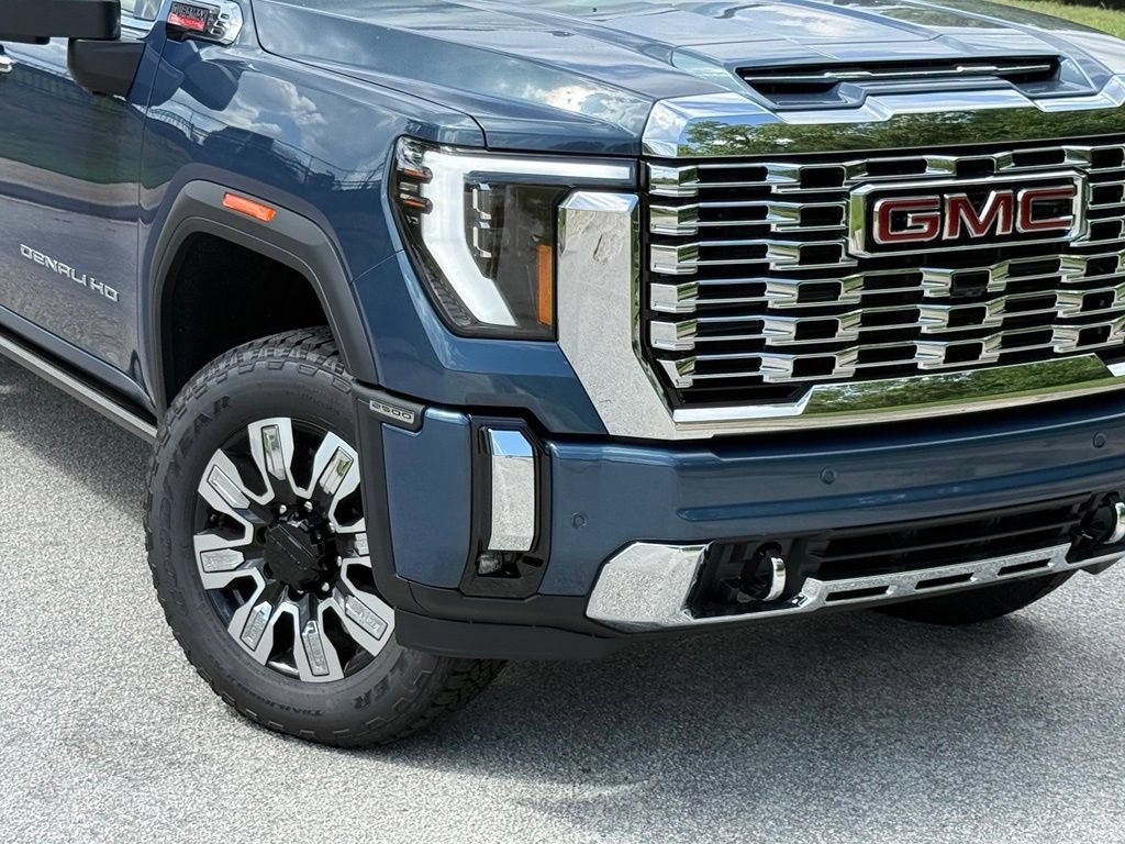 2026 GMC Sierra 2500HD Denali - Photo 6