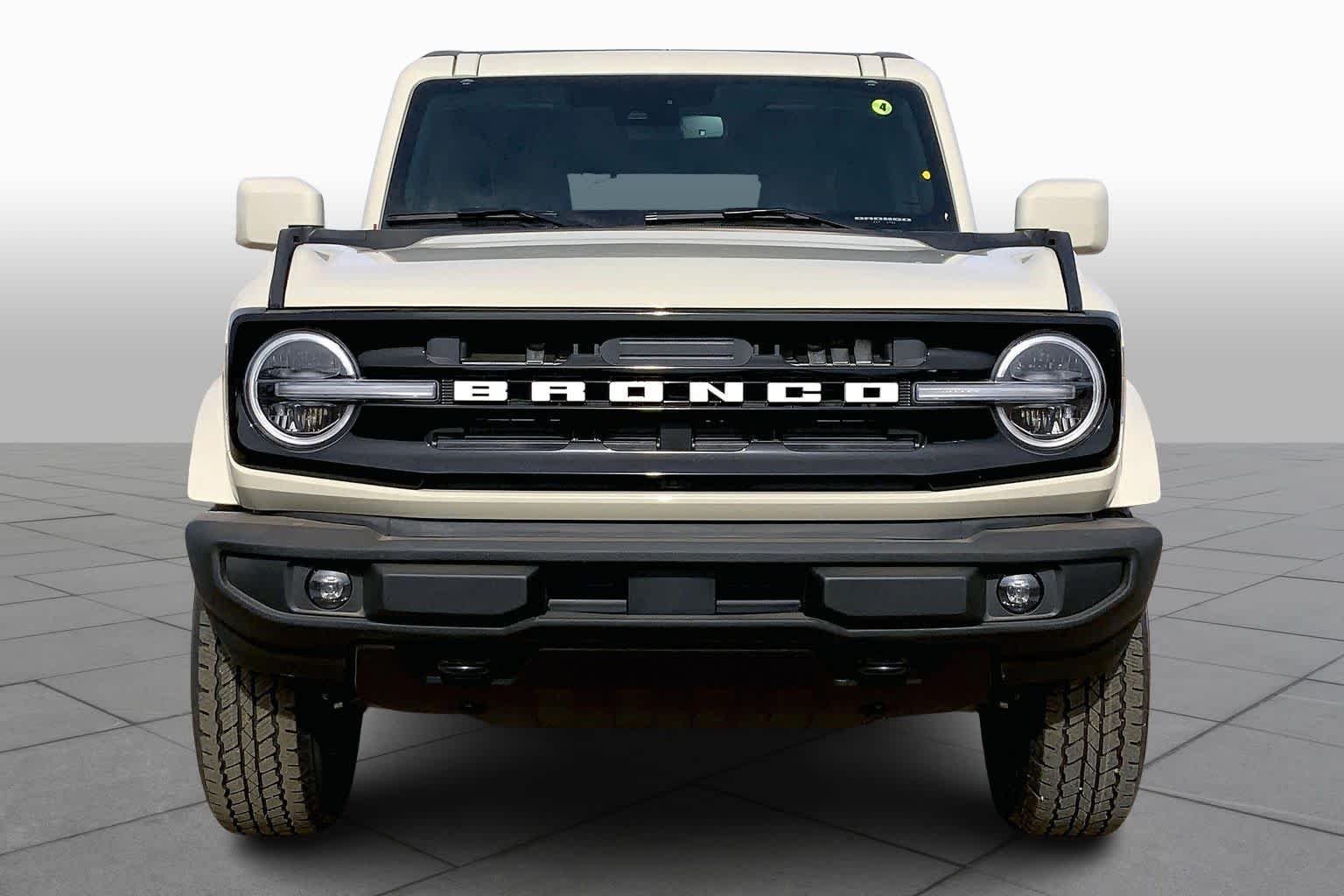 2026 Ford Bronco 4-Door Outer Banks