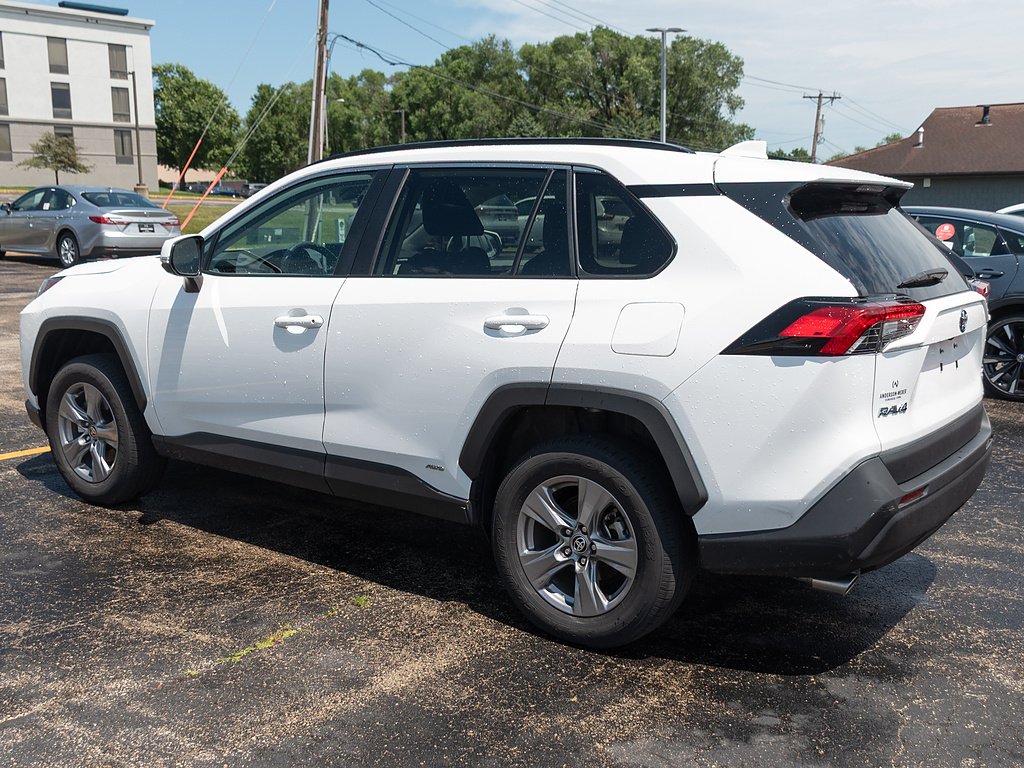 Certified Used 2023 Ice Cap Toyota XLE image 5