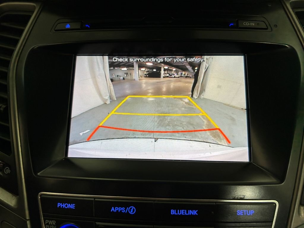 Used 2019 White Hyundai SE image 26