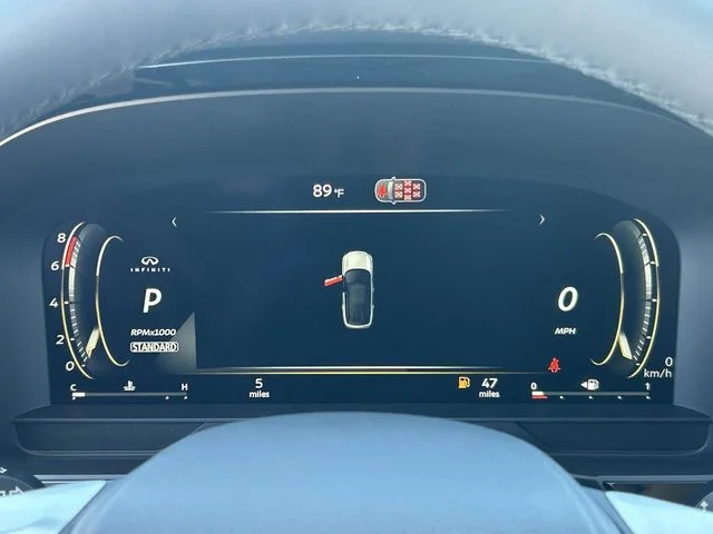 New 2027 RADIANT WHITE INFINITI Luxe FWD image 31