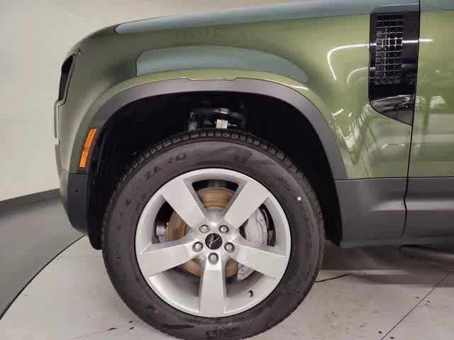 Used 2026 Woolstone Green Metallic Land Rover S image 11