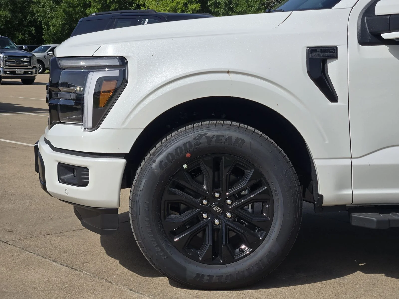 New 2026 Star White Metallic Tri-Coat Ford Lariat® image 6