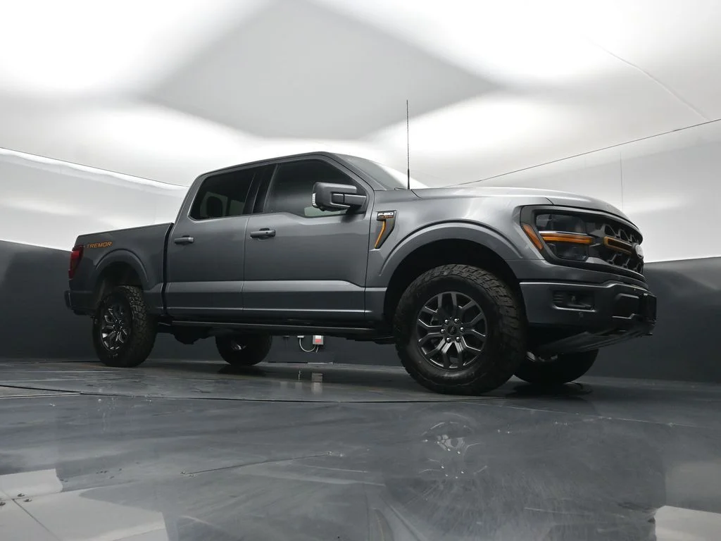 New 2026 Gray Ford Tremor image 3