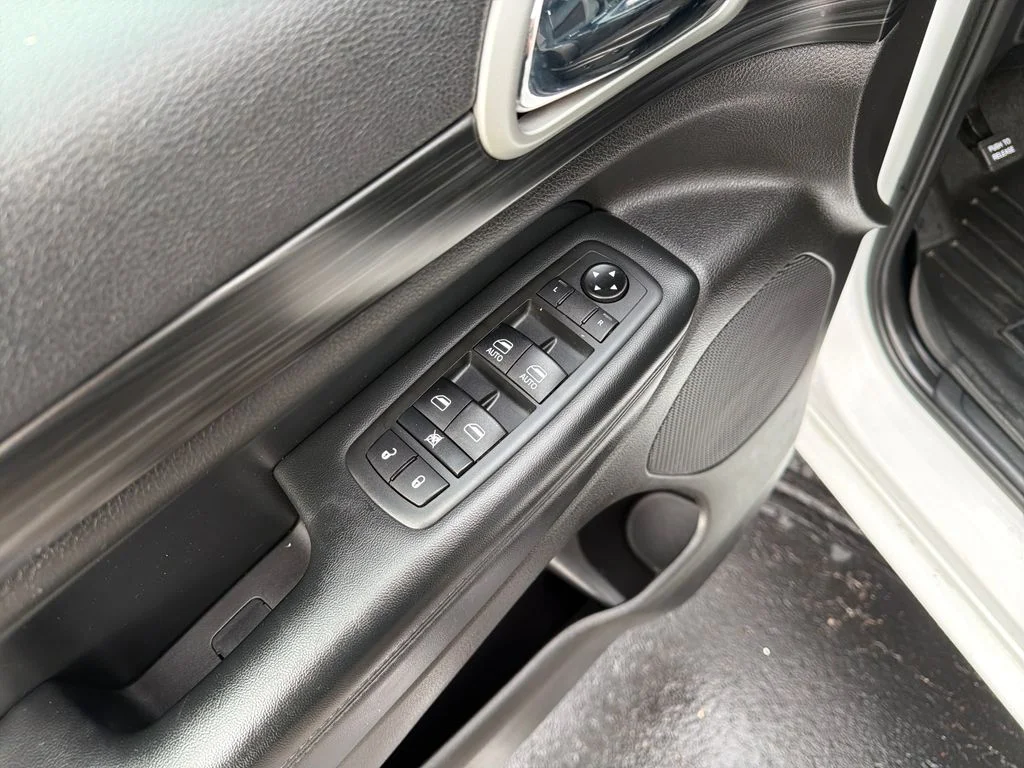 2021 Jeep Grand Cherokee Laredo X - Photo 29