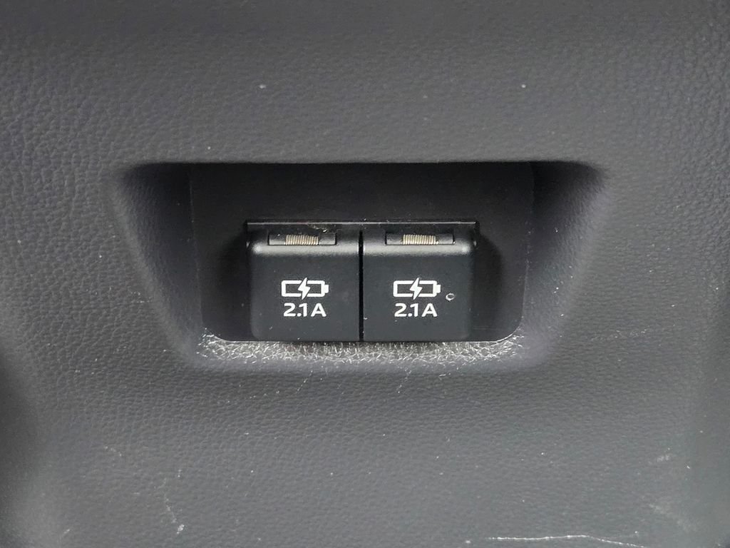 2020 Toyota RAV4 Limited - Photo 27