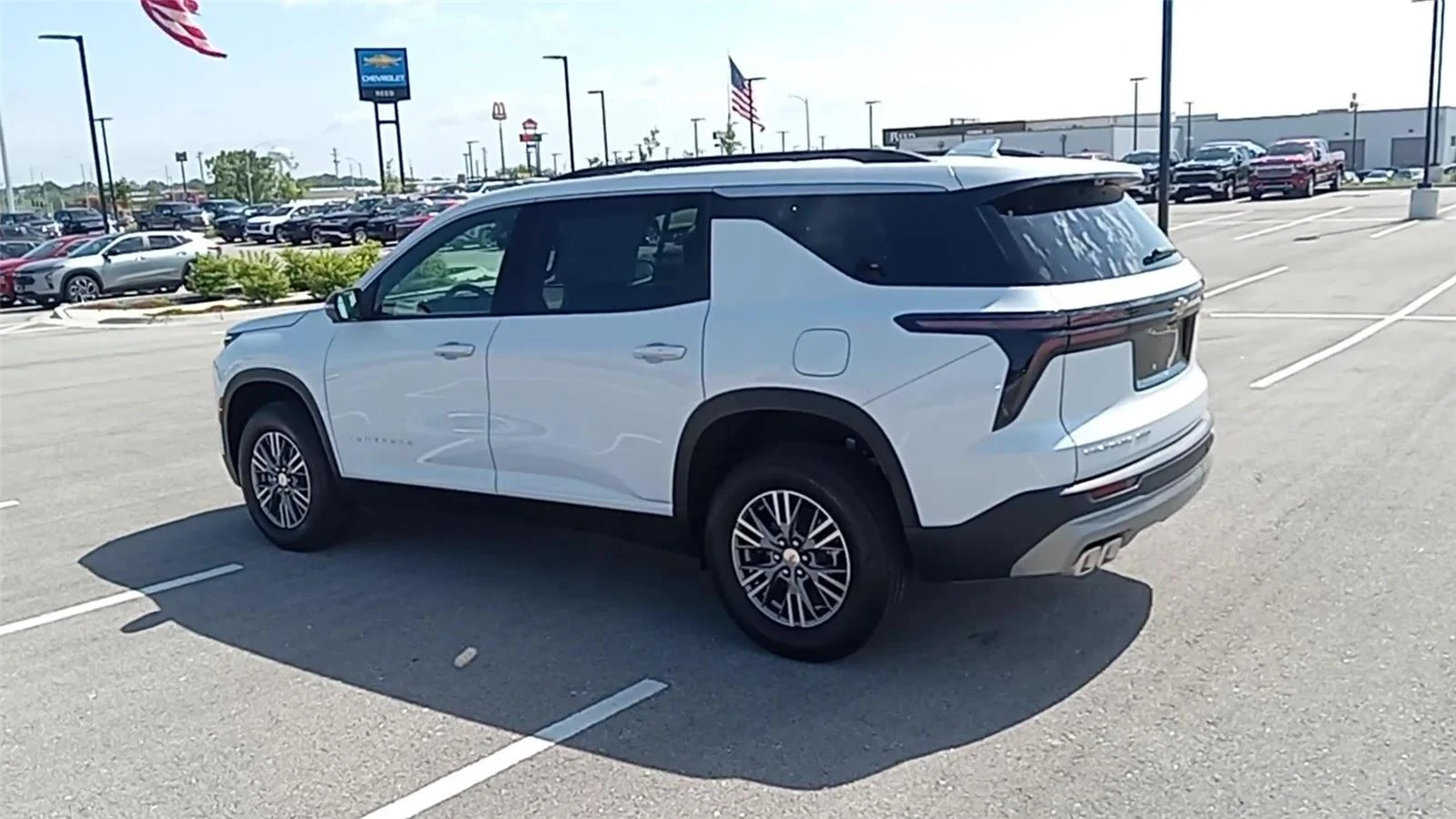 New 2026 Polar White Tricoat Chevrolet LT image 6