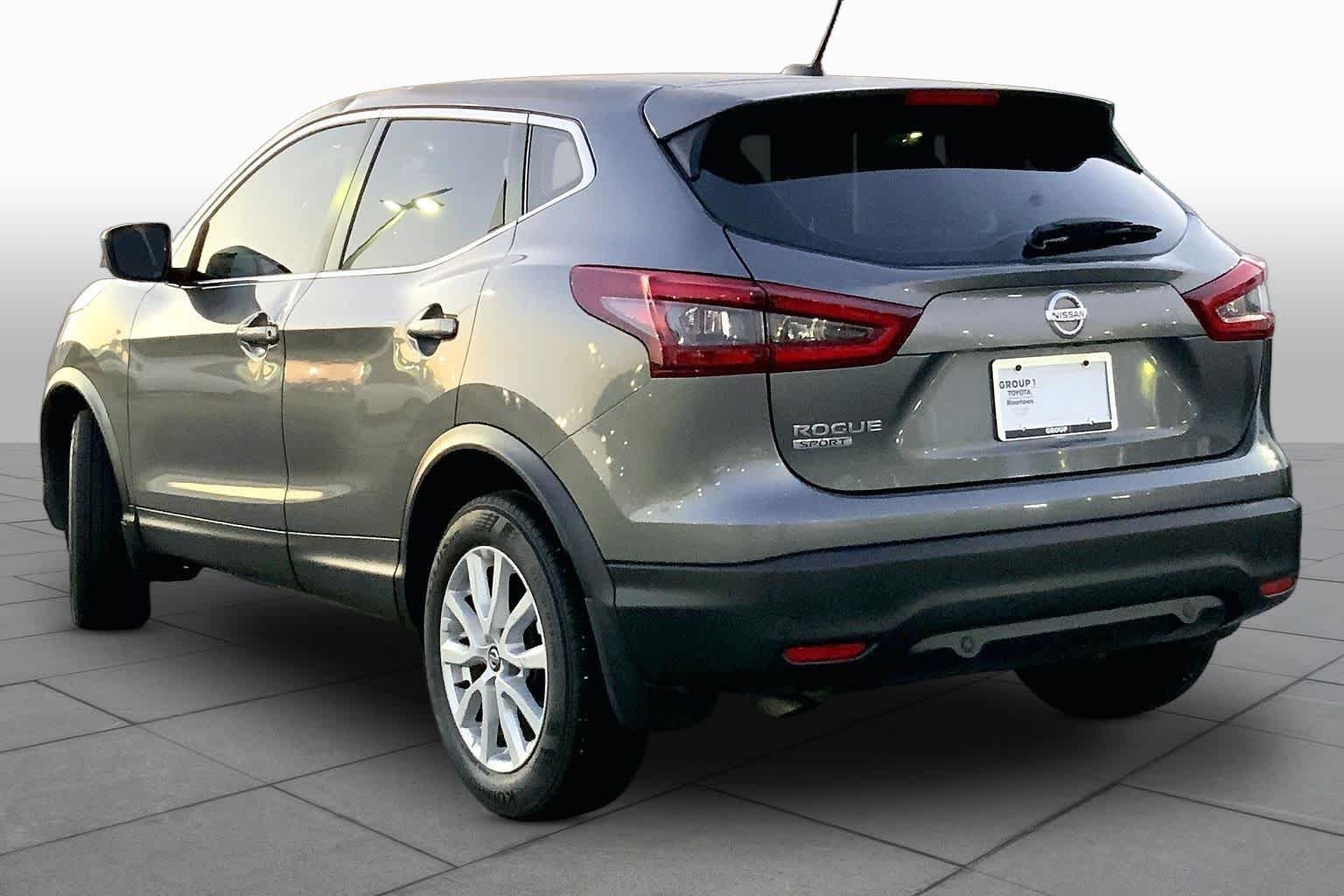 Used 2022 Gun Metallic Nissan S image 11